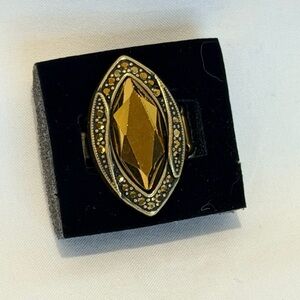 Paparazzi Ring ~ Let Me Take a REIGN Check - Brass